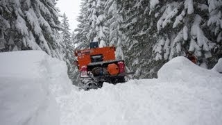 Deep Snow Powder Adventure with a Thiokol Imp snowcat ратрак [upl. by Cindee]