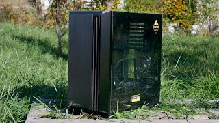 Seasonic did what Seasonic SYNCRO Q704 Case Review [upl. by Sully]