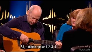 Mark Knopfler  Shows how to play guitar finger picking style Skavlan 2015 [upl. by Vig]