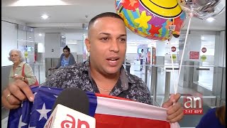 Siguen llegando a Miami cubanos con Parole sumándose a los 35 mil que ya han ingresado a EEUU [upl. by Suoicerpal441]