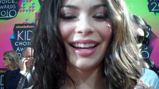 Miranda Cosgrove at the 2010 Nickelodeon Kids Choice Awards [upl. by Timothea]