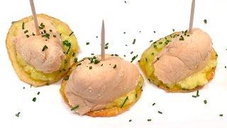 Pincho de huevas de merluza con mahonesa de ajo y patata frita [upl. by Alrzc605]