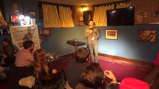 Stand up comedy  Edoardo Confuorto  Muratori Bergamaschi [upl. by Uwkuhceki]