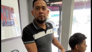 Millonario encubierto recompensa con miles de dólares a barbero deportado que perdió a sus hijos 😭 [upl. by Tedie]