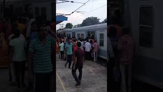 কাশিমবাজার রেলস্টেশনের ভিড়। ytshorts railway sorts train [upl. by Firmin]