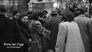 Befana a piazza Navona 1950 [upl. by Janella]