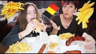 Mukbang Belge  Frites fricadelle et sauce fromage 😋🇧🇪 [upl. by Alhsa870]