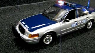 Virginia State Police 118 Scale Crown Vic with working lights [upl. by Haisej173]