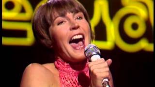 Helen Reddy  I Am Woman 1971 [upl. by Erusaert858]