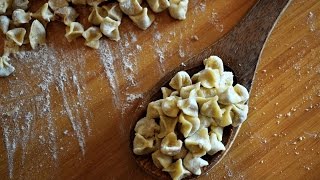 Kayseri Mantısı Nasıl Yapılır Turkish tradational meat pasty recipe [upl. by Harriot187]