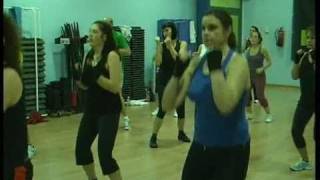 Ponerse en forma con el body combat [upl. by Octavie]