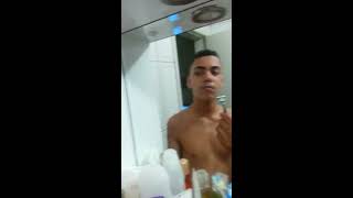 Raspando o bigode pela primeira vez aos 14 anos Respeita o moço bigode grosso rs [upl. by Peltier895]