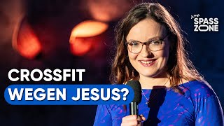 Crossfit wegen Jesus Helene BockhorstÂ bei Olafs Klub  MDR SPASSZONE [upl. by Rabbaj]