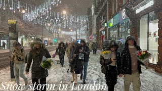 London SNOW Walk ⛄ Finally Snowing Central London 2022  London Best Christmas Lights tour in Snow [upl. by Litha]