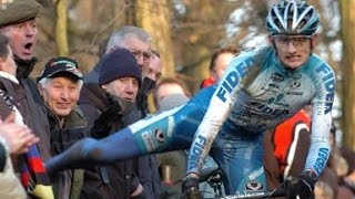 Memorabele incidenten in het veldrijden  Cyclocross Fights [upl. by Kristel520]