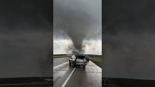 🌪️ Des alertes de tornade se sont déclenchées et la situation est CHAOTIQUE  😱 tornado milton [upl. by Nocam]