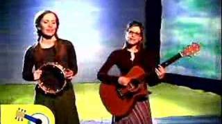 Lisa Loeb and Elizabeth Mitchell  Catch the Moon2 [upl. by Latsyrhc]