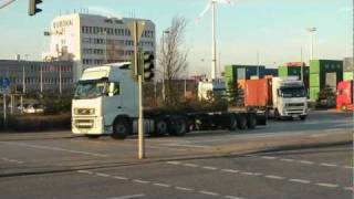 Trucks Trucks Trucks Schwerlastverkehr im Hamburger Hafen [upl. by Htevi]