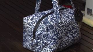 DIY a very easy and simple handbag [upl. by Elocan]