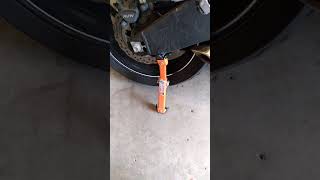 Snapjack tool for motorcycle works to quickly jack up your motorcycle [upl. by Vinia]