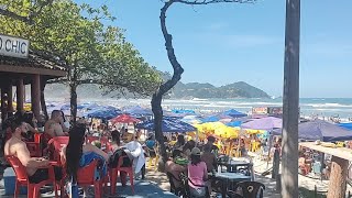 Praia lotada em Ubatuba SP feriado nacional dia de sol Brasil [upl. by Anaidni182]