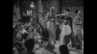 Muddu Bidda Telugu 1956  Javali Dance quotAmtalone Tellavarequot [upl. by Shayne]