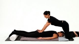 How to Give a Lower Back Massage  Shiatsu Massage [upl. by Aener]