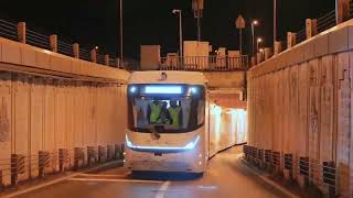 Ônibus inteligente chinês triarticulado começa a ser testado em Istambul na Turquia [upl. by Nylarad377]