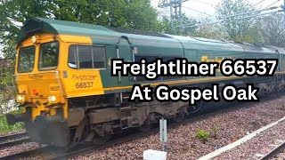 Freightliner 66537 at Gospel Oak station [upl. by Notgnillew]