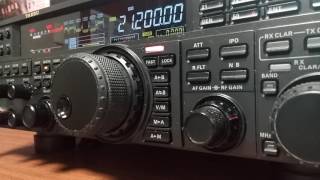 Yaesu FT450D Mic Test Comparison MD100a8x vs Stock MH31a [upl. by Gio718]