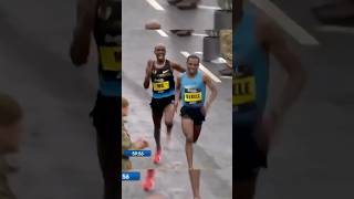 Esse dia foi louco Bekele conseguiu neutralizar o ataque de Mo Farah Great North Run 15092013 [upl. by Gem130]