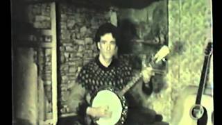 Castleisland 1984  Dan Reidy plays banjo [upl. by Tyra]