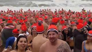 Nieuwjaarsduik 2018 2019 in Scheveningen [upl. by Oiratnom732]