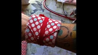 Wrist Wraps for Weightlifting or Crossfit Workouts [upl. by Lathrope]