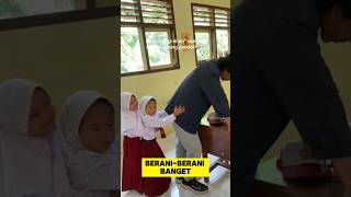 ketika guru KKN jadi rebutan murid murid sekolah ‼️‼️kkn jatuhcinta ganteng guru murid sekolah [upl. by Franza]