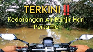 Keadaan Semasa Kedatangan Banjir Hari Pertama Sungai Muar‼️ [upl. by Catt]