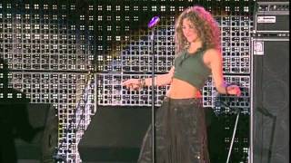 Shakira amp Alejandro Sanz Live quotLos 40squot Juan Carlos Melian on percussion [upl. by Eicats]