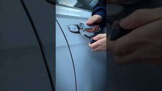 If you suddenly can’t open your car door try this trick [upl. by Lindgren273]