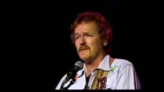 Gordon Lightfoot  quotThe Wreck Of The Edmund Fitzgeraldquot  Chicago  1979 [upl. by Peterman]