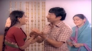 DrRajkumar emotionally heated by sister husband  Annavru Scenes from Kannada Movie Samayada Gombe [upl. by Sitruc]