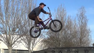 Aprende 5 trucos básicos de BMX 2 [upl. by Nelram132]