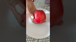 Apple khane ke fayde  health food shrorts [upl. by Lowenstein401]