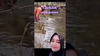 Catch fish with arrows fishing archerfish Ananggunadigadogado [upl. by Dnomyad]