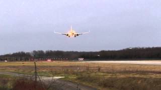 crosswind landing  Boeing 737800 scimitar winglets TUifly  Euroairport MLHBSL [upl. by Towny]