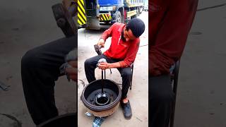 truck wheel hub fitting mechanic wheelbearing shorts workshop tools [upl. by Asillam]