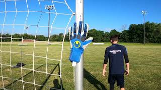 BEST GRIP IN THE WORLD Uhlsport Hyperact Supergrip HN Grip Test [upl. by Anitnemelc]