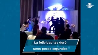 Hombre proyecta la infidelidad de su esposa en el día de su boda [upl. by Fanchon235]