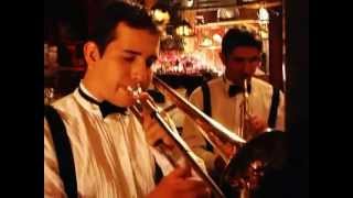 Pueblito Viejo · Videoclip · Sincoppa Jazz Band [upl. by Koblas]