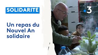 Un repas solidaire pour le Nouvel An afin de commencer 2024 [upl. by Airtemak]