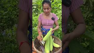 How to peeling gourd siscookingtv [upl. by Maressa950]